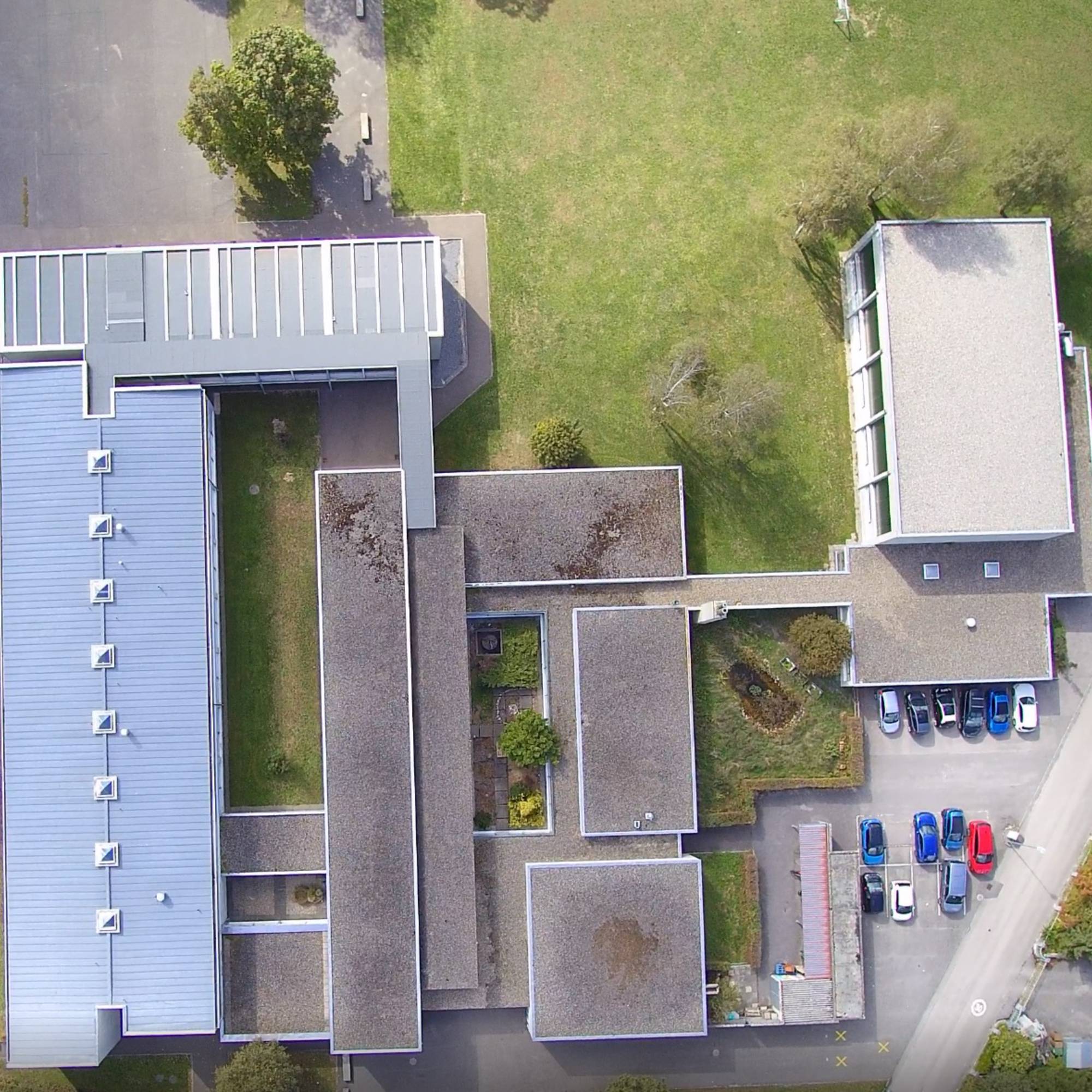 Ecole_drone_dessus_2 (1).jpg